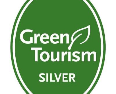 Ambleside Bed & Breakfast | 2 Cambridge Villas B & B