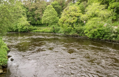 Dromahair Cottage | 2 CASTLE COVE, pet friendly in Dromahair, County Leitrim