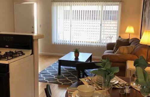 Ocean Park Apartment | 2 Coastal Apartment near beach