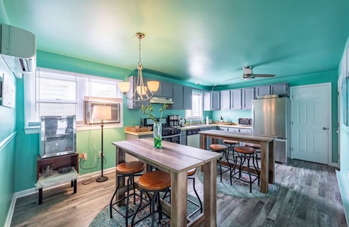 Rehoboth Beach Hotel | 2 Comfortable Rooms at Ocean Glass Inn | w/Free Breakfast and Parking