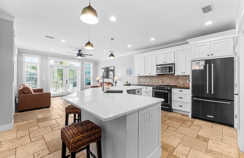 Emerald Waters Village House | 2 Community Pools ~ Pet Friendly ~ Gated Community & Beach Access