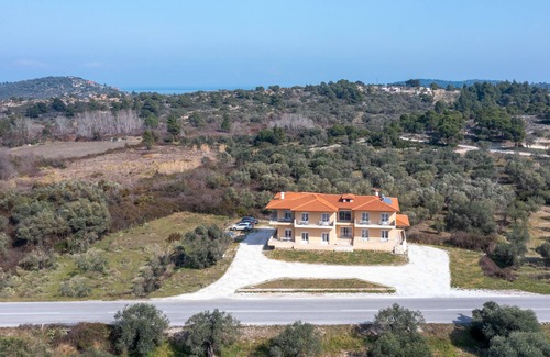 Ormos Panagias Apartment | 2 Connected Studios Ground Floor in the heart of Sithonia Peninsula