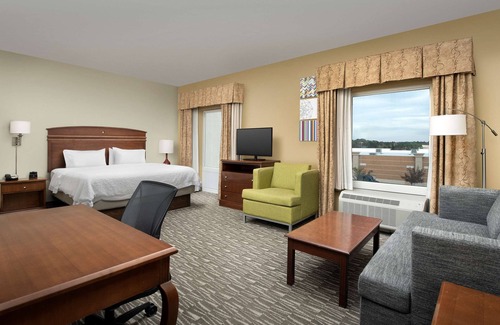 Lakeland Hotel | 2 Connecting Suites at a Hotel