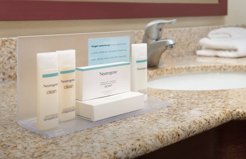 Lakeland Hotel | 2 Connecting Suites at a Hotel