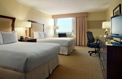 Raleigh Hotel | 2 Connecting Suites at a Hotel