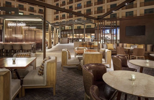 Burlingame Hotel | 2 Connecting Suites at a 4⭐️ Hotel