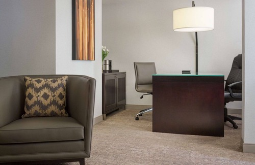 Burlingame House | 2 Connecting Suites at a 4⭐️ Hotel