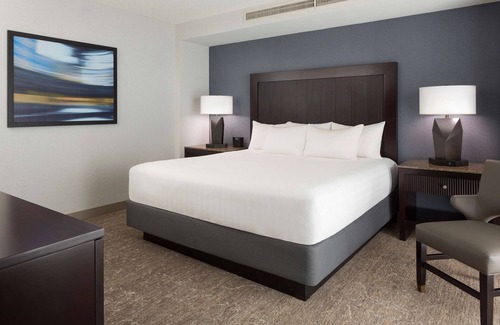 Burlingame House | 2 Connecting Suites at a 4⭐️ Hotel