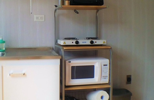 Guachipelin Apartment | #2 Container Studio/1BA, Great View & Location!