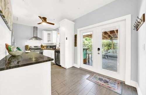 Lake Worth House | 2-cottage Downtown Oasis, Poolspa By Pmi