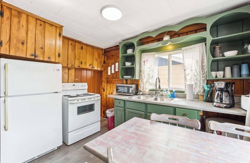 Oscoda Cabin | #2 | Cozy & Easy - Steps to the Sand