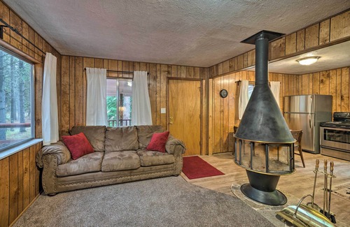 Island Park Cottage | 2 Cozy Island Park Cabins w/Near the Lake!
