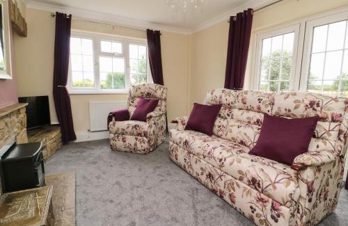Stockton on the Forest House | 2 Crosslands