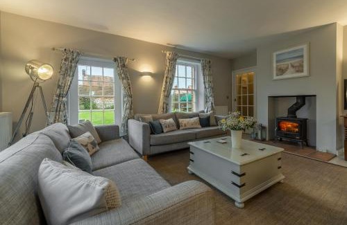 Thornham House | 2 Dix Cottages