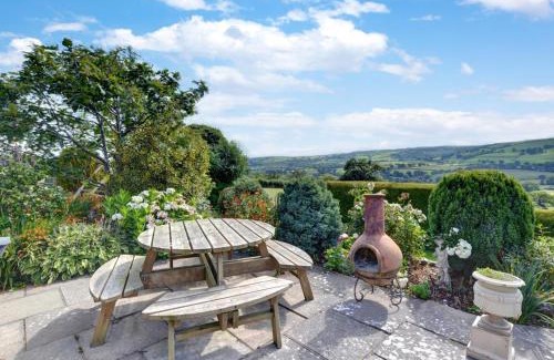 Rhyd-y-foel Apartment | 2 Dolwen Farm Shop