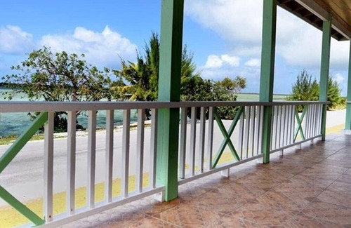 Acklins Island House | 2 Double Bedroom, Chester's Highway Bonefish Lodge