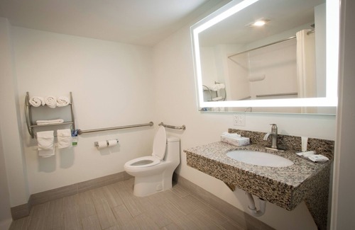 Henderson Hotel | 2 Double Beds Accessible Non Smoking at Envi Boutique Hotel