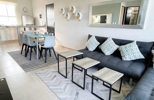 Cancun Condo | 2 drrms, Pool, WiFi, A/C