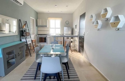 Cancun Condo | 2 drrms, Pool, WiFi, A/C