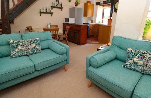 Burgh Island House | 2 Easton Barn