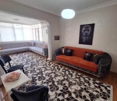 Bornova Apartment | 2 EGE Üniversite ve Hastanesi YAKINI , Aileye ve Firma Çalışanlarına uygun