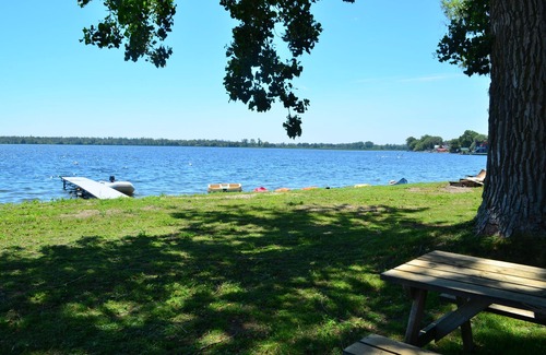 Brighton Cottage | #2 Family and pet friendly - monthly/seasonal rental
