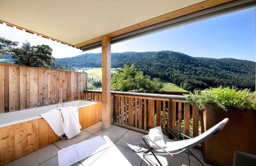 Collepietra Boat Rental | 2 Ferienwohnung Sonnenadler