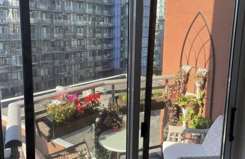 St. Lawrence Condo | 2 floor condo downtown toronto