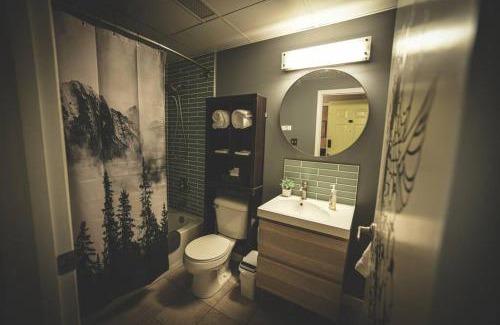 Downtown Edmonton Apartment | 2 Full Beds, Rogers Place Downtown Central, Memorable 1 Bedroom Condo