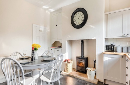 Peak District National Park Cottage | 2 bedroom accommodation in Edale, near Castleton