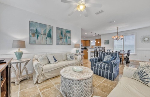 Laurel Grove House | 2 Golf Carts☀️ *Heated Pool | Hot Tub | Gym | Golf Course | Sandestin☀️