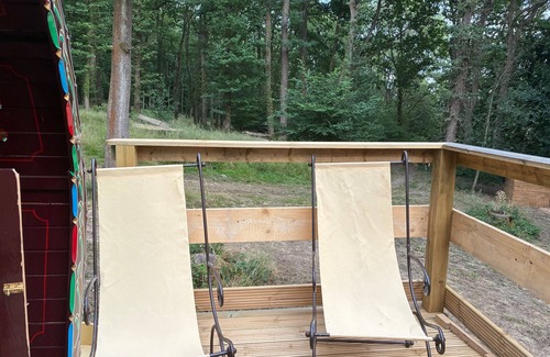Longhope Ski Chalet | 2 Guests - Pet Friendly - Traditional Gypsy Vardo