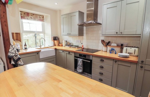 Kirkby Stephen Cottage | 2 HIGH LANE TERRACE, character holiday cottage in Kirkby Stephen
