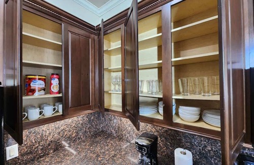 Woodlake - Briar Meadow House | 2 Homes Galleria Private Jacuzzi KING BED