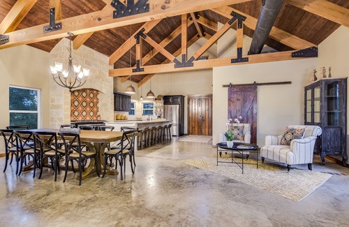 Blanco House | 2 Houses - 6 Acres, Riverfront, Pool, Hot Tub, BEAUTIFUL VALLEY