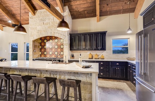 Blanco House | 2 Houses - 6 Acres, Riverfront, Pool, Hot Tub, BEAUTIFUL VALLEY