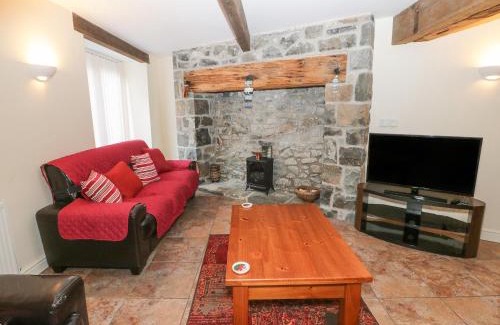 Penmaenmawr House | 2 Hwyrfryn Stables