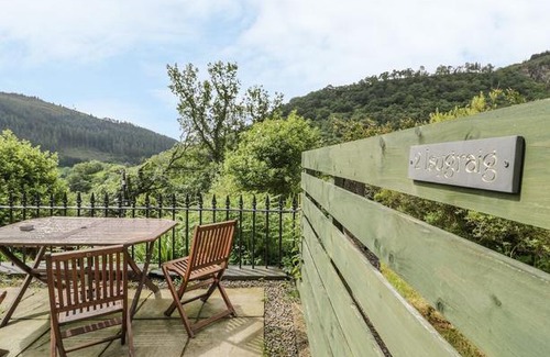 Corris Apartment | 2 Isygraig