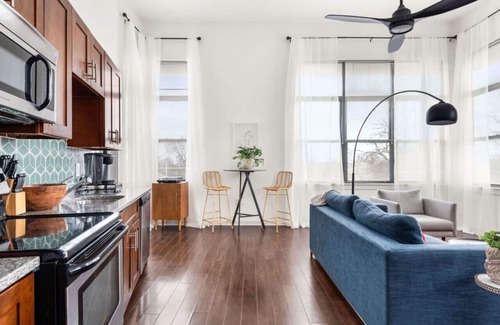 Hillsboro Village Apartment | 2 King bed and patio near Music Row