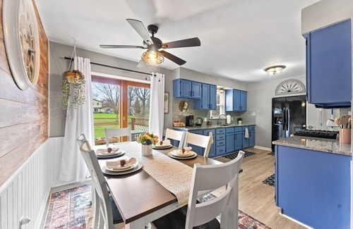 Youngstown House | 2 King Bedroom-Office Space-Garage-Pets Allowed-Millcreek Park