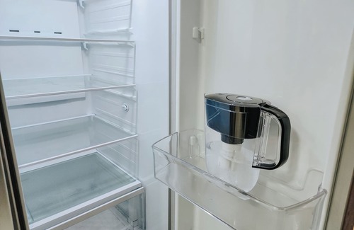 Poplar Apartment | 2 King Beds/2 En-Suite Bathrooms/65" TV/W/D