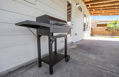 Baytown House | 2 King Beds+Coffee&Ceral Bar+Sleeps 12+W&D