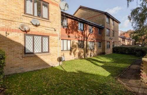 Rotherhithe Apartment | 2 KING Beds Modern Refurb Flat - 10 min 2 London Bridge - Sleeps 6