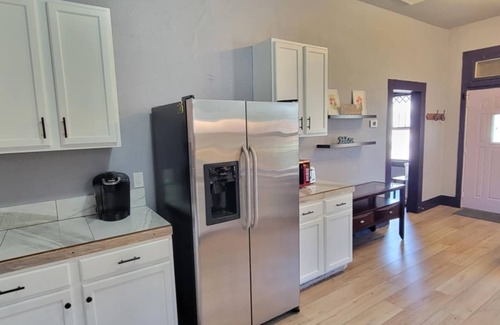 Denver Heights House | 2 King beds only 2 miles to DT and Riverwalk Private Home