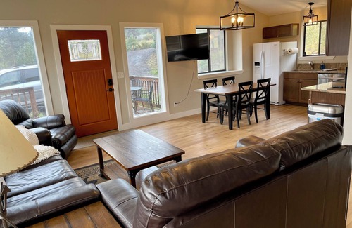 Bailey Cabin | 2 King Beds, Peaceful Family Cabin