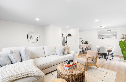 Southwest Raleigh House | 2 King Beds with Personal TVs! 2BR in Raleigh!