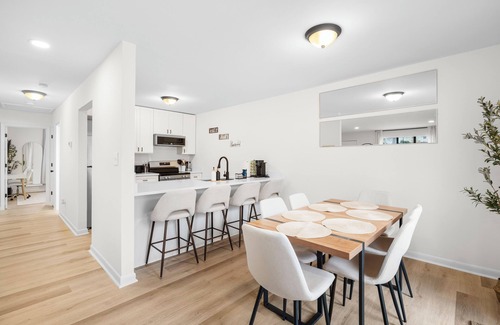 Southwest Raleigh House | 2 King Beds with Personal TVs! 2BR in Raleigh!