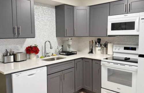 Manito Apartment | 2 King Bedsqueen Sleeper Sacred Heart Downtown