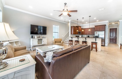 Villages of Crystal Beach House | ⭐2 King Suites-2 Kitchens/Living Areas-Lagoon Pool-Beach Trolley-5BR Beach Rx⭐