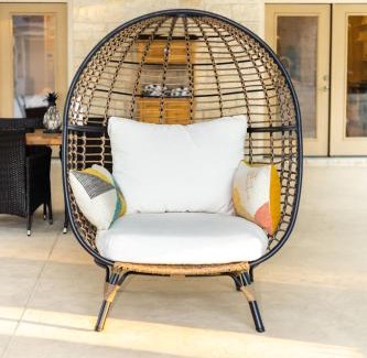 Tomball House | 2 King Suites with Private Pool and Spa, Texas-Sized Covered Patio and Outdoor Kitchen and BBQ